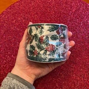 New Longaberger 1998 Traditional Holly Wired Ribbon 5 Yards Per Roll 261917